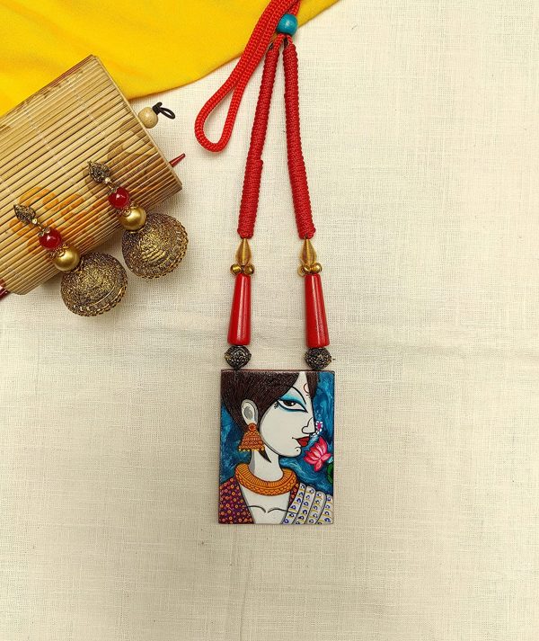 Fabric Oil Painting Fully Handcrafted Modern Lady Painting Necklace2