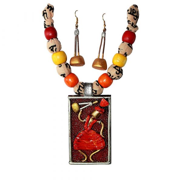 Karukala Synthetic Clay Boul Necklace And Earring